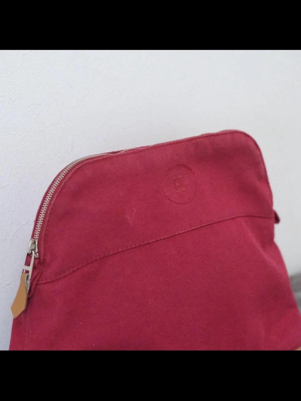 Hermes Men's Canvas Toiletry Pouch in Deep Red with Tan Trim - Picture 4 of 13